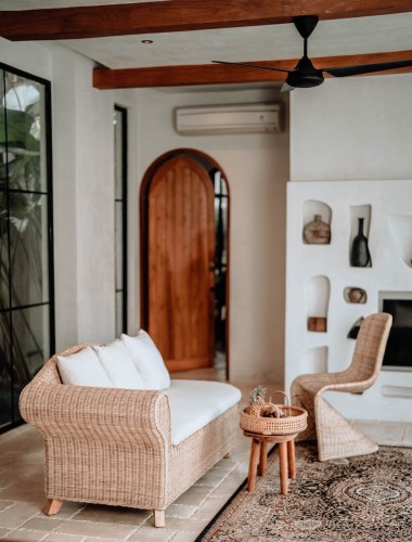 Kanapa w stylu boho rattanowa Viara