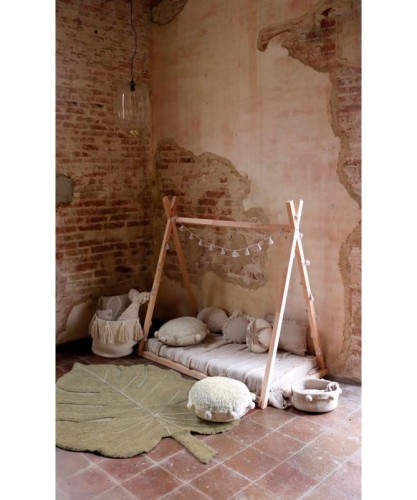 Poduszka dekoracyjna dla dzieci okrągła różowa Bubbly Vintage Nude Lorena Canals