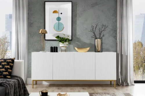 Biała komoda nowoczesna 200 cm mat złote nóżki